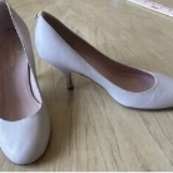 Shoes - Elegant Cream Women's Heels